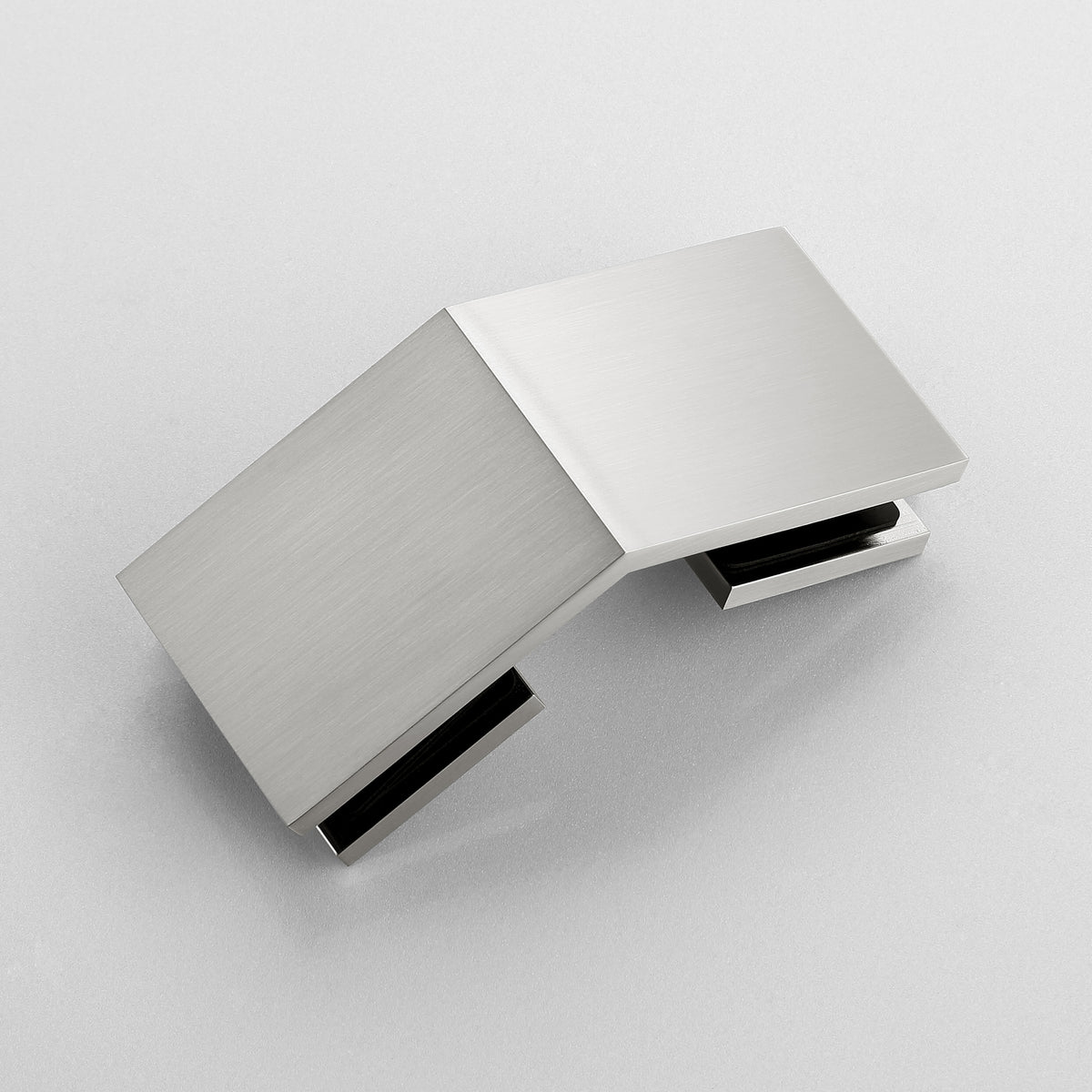 MCOCOD® Square 135 Degree Glass-to-Glass Clamp