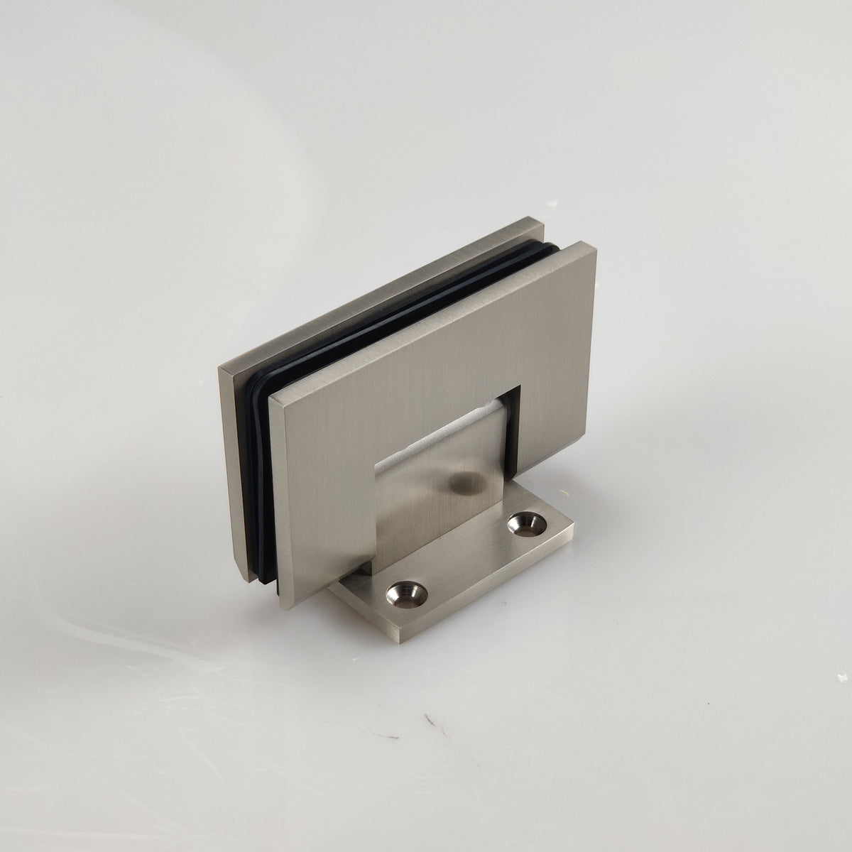 MCOCOD® Standard 90° Hinge Wall Mount with Short Back Plate