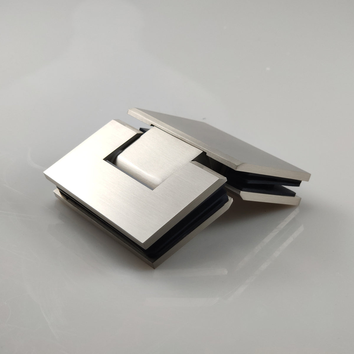 MCOCOD® Standard Glass to Glass 135° Shower Hinge