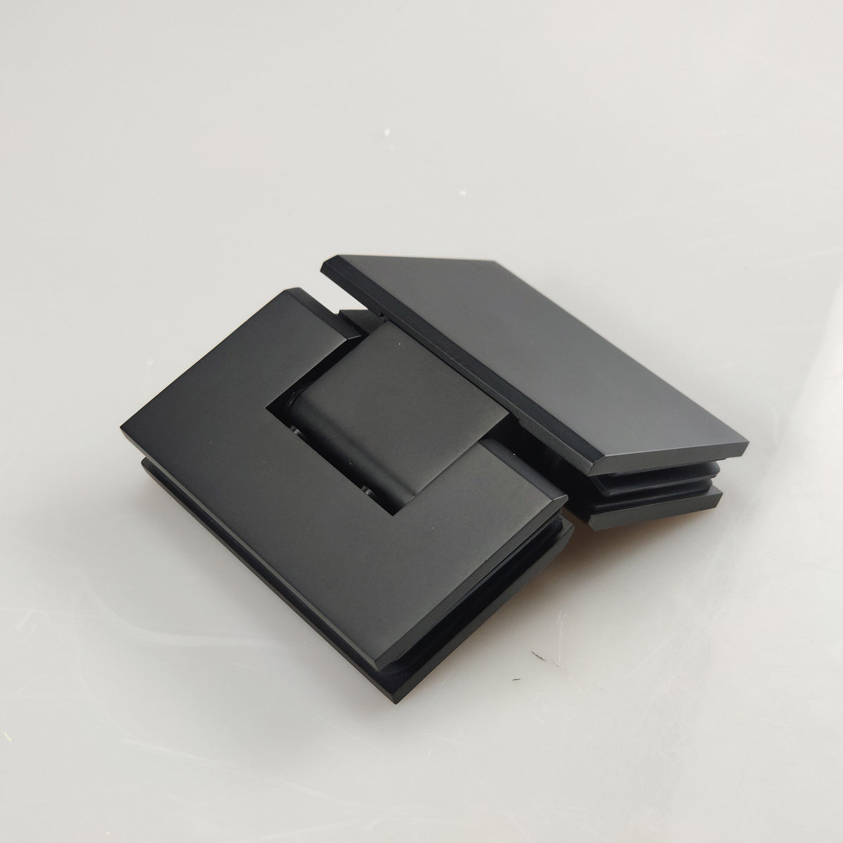 MCOCOD® Standard Glass to Glass 135° Shower Hinge